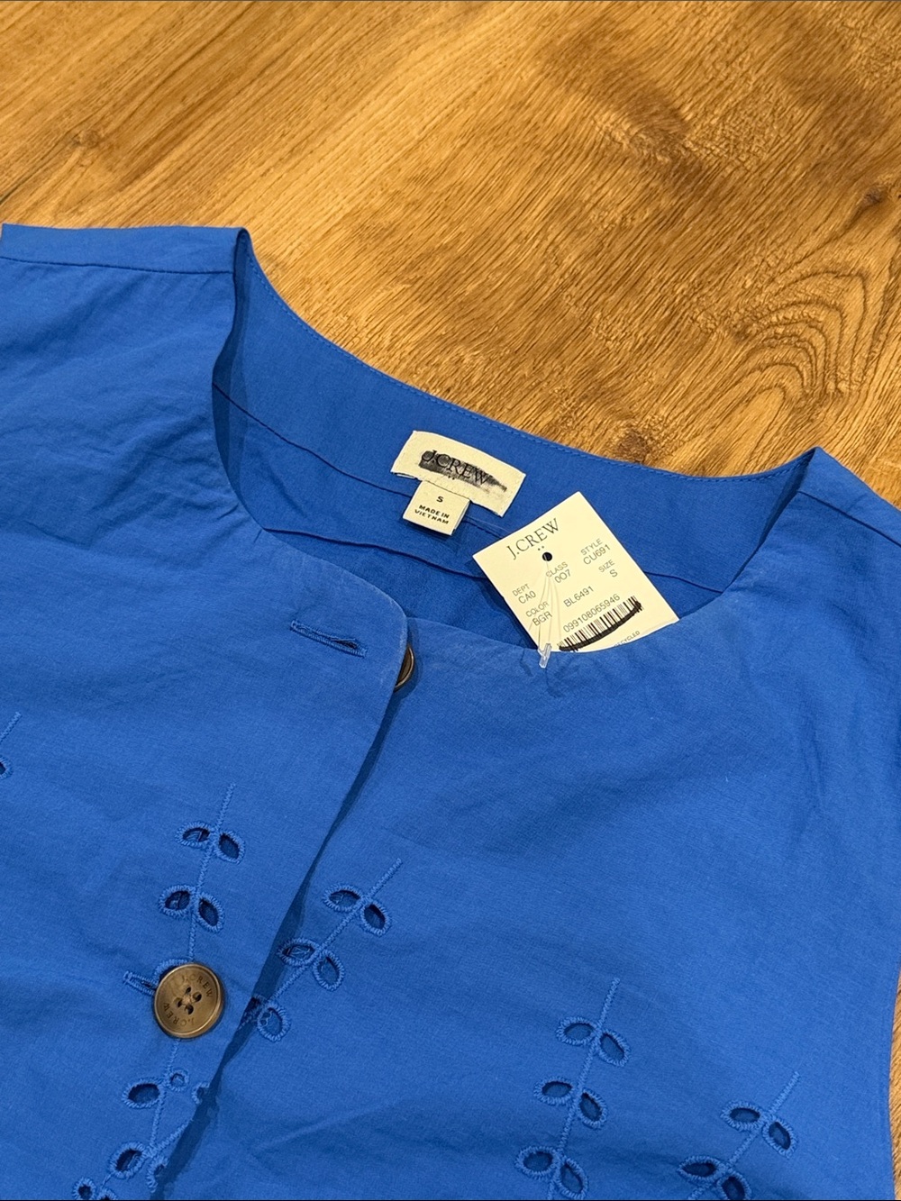 J Crew Factory Eyelet button-front shell - Picture 4 of 4